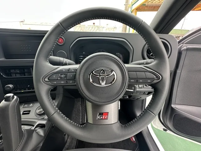 GRヤリス(トヨタ)RC ４WD 6MT中古車 15