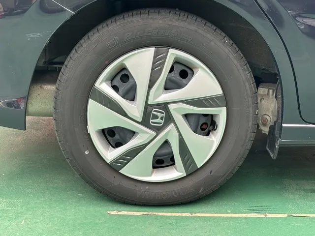 フリード(ホンダ)ハイブリッドG中古車 14