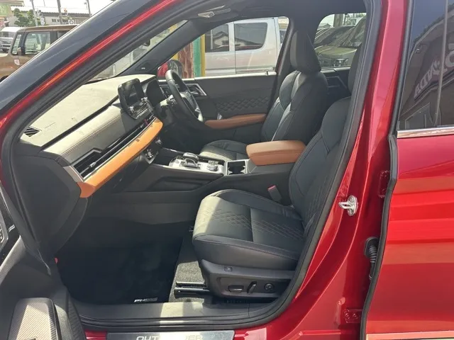 アウトランダー(三菱)P中古車 3
