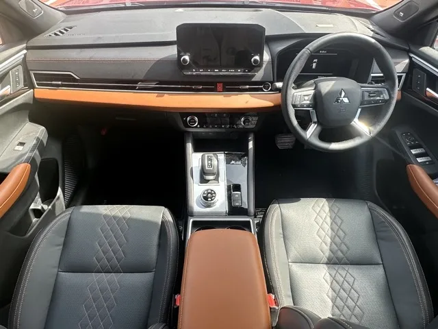 アウトランダー(三菱)P中古車 6