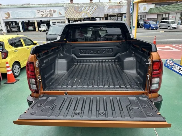 トライトン(三菱)GSR中古車 11