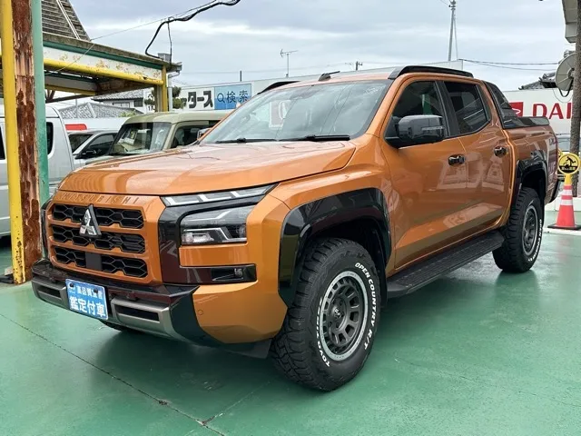 トライトン(三菱)GSR中古車 1