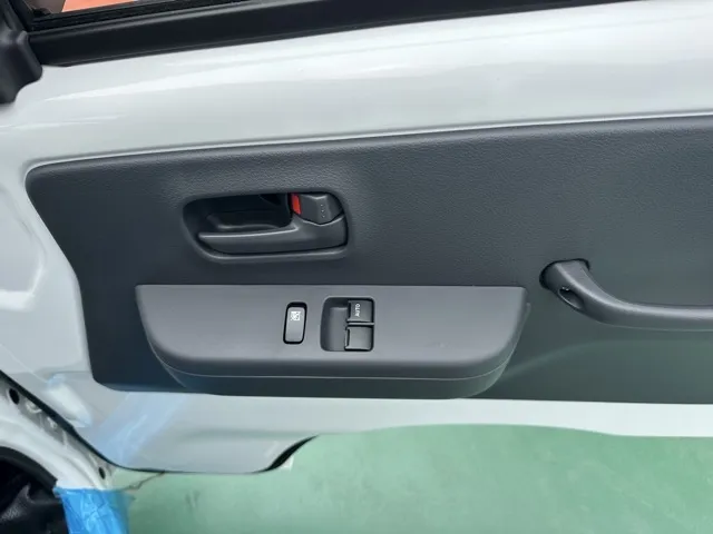 クリッパートラック(ニッサン)DX MT届出済未使用車 10