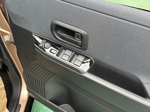 サクラ(ニッサン)X中古車 12