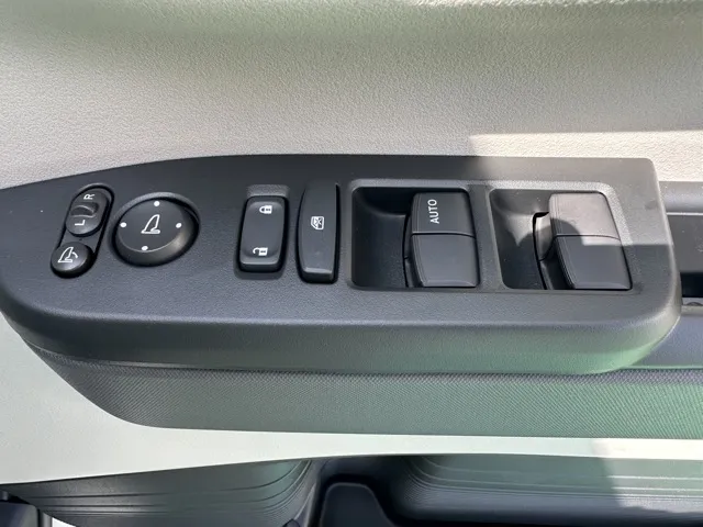 N-BOX(ホンダ)N-BOX届出済未使用車 13