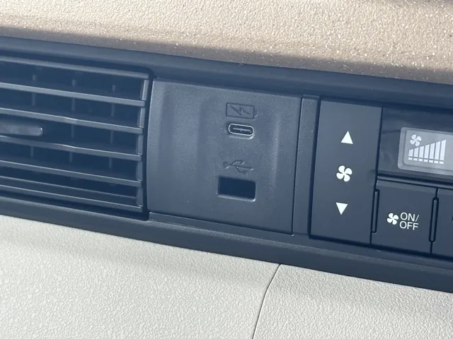 N-BOX(ホンダ)N-BOX コンフォートＰ届出済未使用車 19