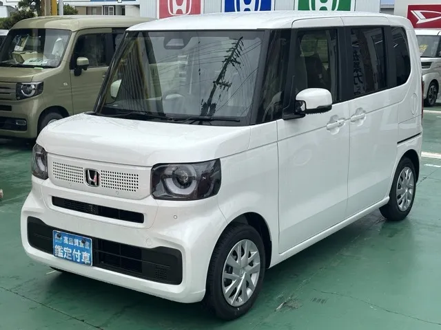 N-BOX(ホンダ)N-BOX コンフォートＰ届出済未使用車 1