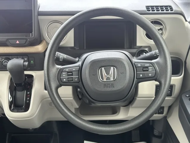 N-BOX(ホンダ)N-BOX コンフォートＰ届出済未使用車 6