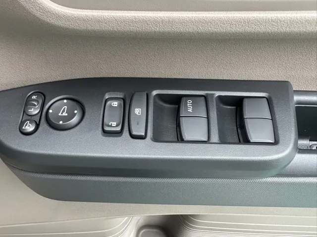 N-BOX(ホンダ)JOY届出済未使用車 14