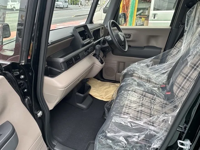 N-BOX(ホンダ)JOY届出済未使用車 3