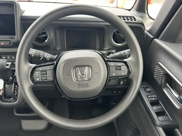 N-BOX(ホンダ)N-BOXカスタム届出済未使用車 7