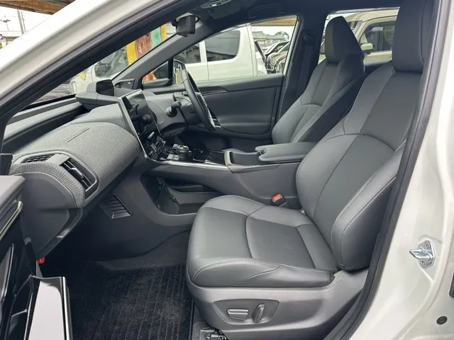 bZ4X(トヨタ)Z 4WD中古車 3