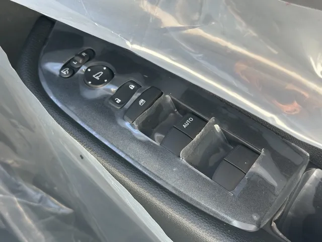 WR-V(ホンダ)X登録済未使用車 13