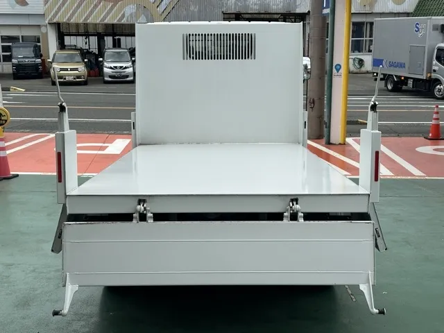 キャンター(三菱)全低床キョウカダンプ ２ｔ中古車 14
