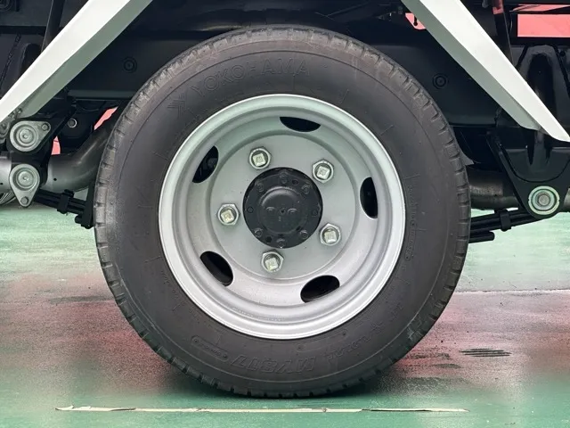 キャンター(三菱)全低床キョウカダンプ ２ｔ中古車 15