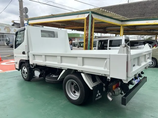 キャンター(三菱)全低床キョウカダンプ ２ｔ中古車 18