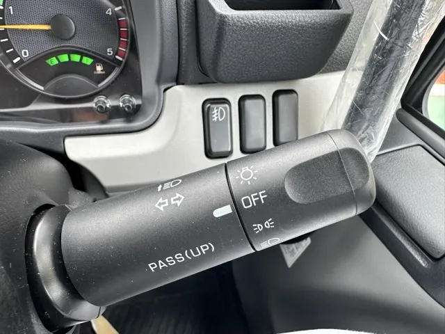 キャンター(三菱)全低床キョウカダンプ ２ｔ中古車 25