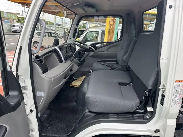 キャンター(三菱)全低床キョウカダンプ ２ｔ中古車 3