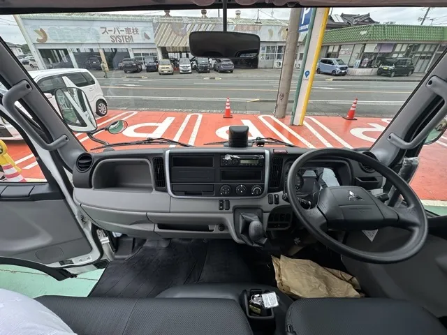 キャンター(三菱)全低床キョウカダンプ ２ｔ中古車 4