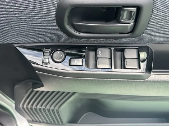サクラ(ニッサン)X中古車 12