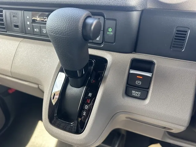 N-BOX(ホンダ)JOYターボ届出済未使用車 18