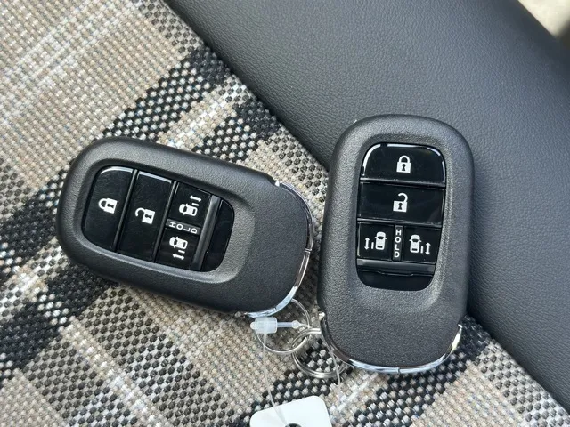 N-BOX(ホンダ)JOYターボ届出済未使用車 23