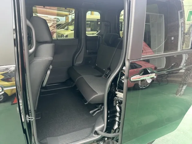 N-BOX(ホンダ)N-BOXカスタム 両側PSD届出済未使用車 4