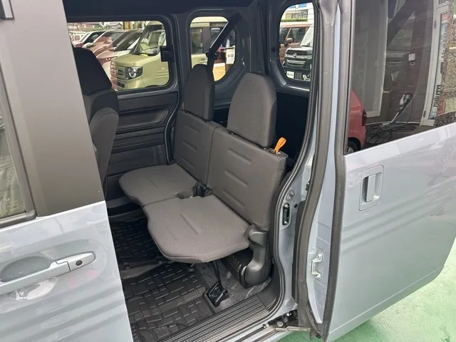 N-VAN(ホンダ)プラススタイルFUN AT中古車 4