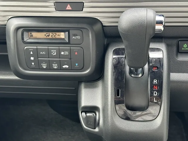 N-VAN(ホンダ)FUNターボ届出済未使用車 15