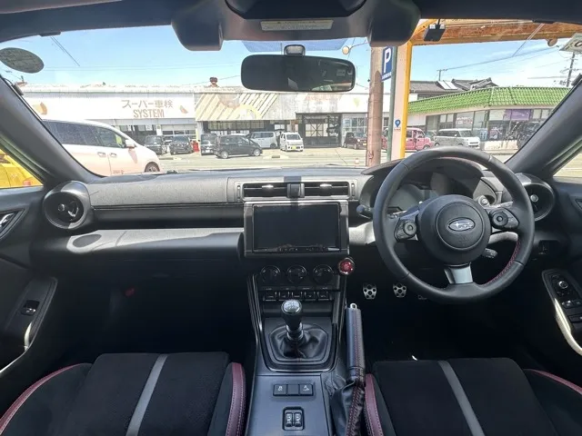 GR86(トヨタ)スバル BRZ STIスポーツ 6MT中古車 4