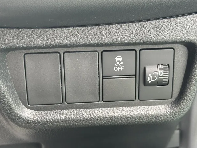 WR-V(ホンダ)X登録済未使用車 13