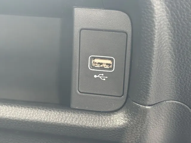 WR-V(ホンダ)X登録済未使用車 17