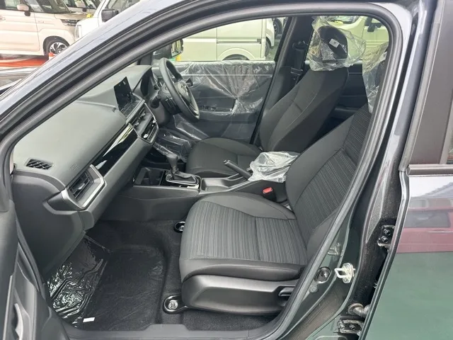 WR-V(ホンダ)X登録済未使用車 3