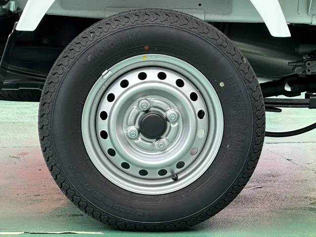 ミニキャブトラック(三菱)M 4WD 5MT届出済未使用車 10