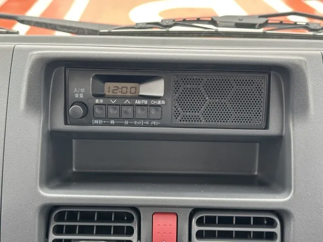 ミニキャブトラック(三菱)M 4WD 5MT届出済未使用車 13