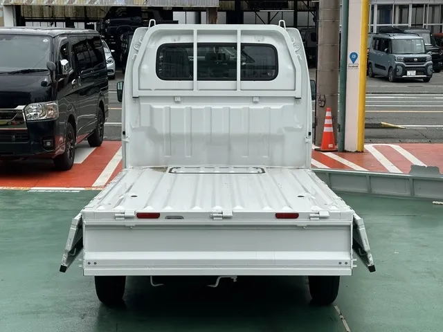 ミニキャブトラック(三菱)M 4WD 5MT届出済未使用車 7