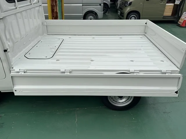 サンバー(スバル)TA デフロック 4WD AT届出済未使用車 4