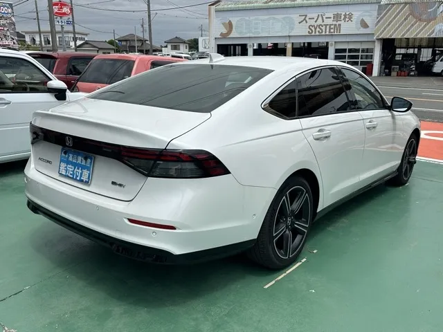 アコード(ホンダ)e：HEV中古車 11