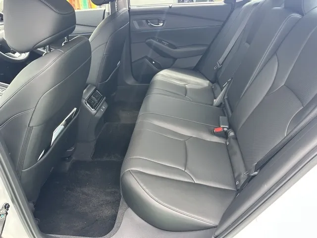 アコード(ホンダ)e：HEV中古車 4