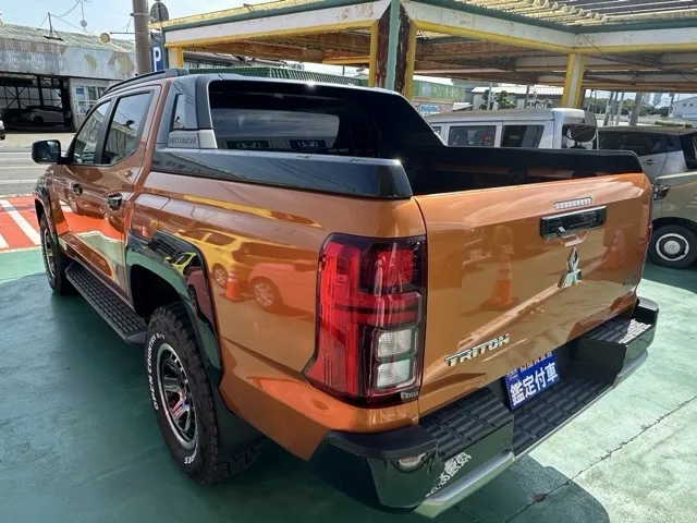 トライトン(三菱)GSR中古車 2