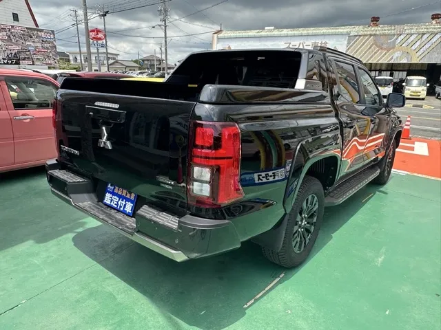 トライトン(三菱)GSR中古車 12
