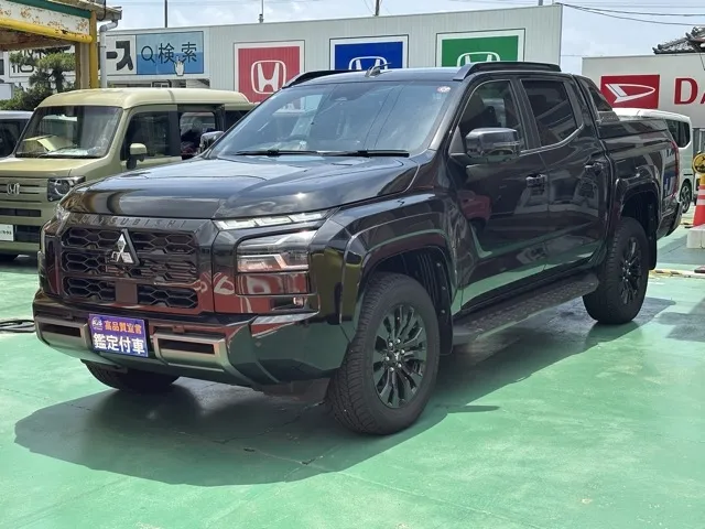 トライトン(三菱)GSR中古車 1