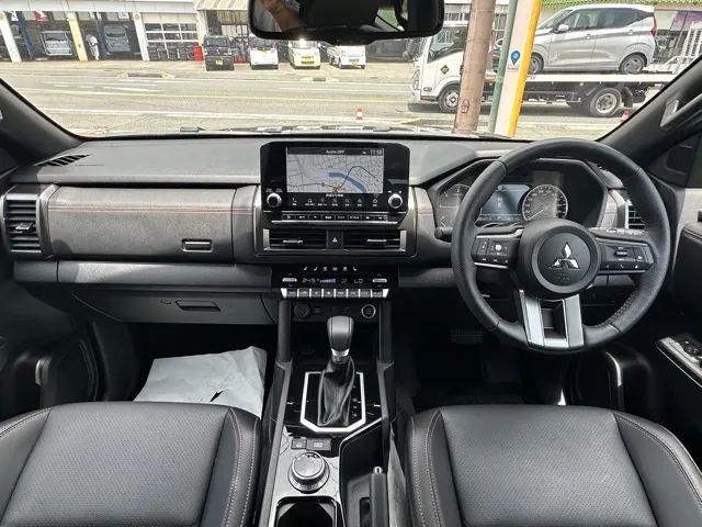 トライトン(三菱)GSR中古車 7