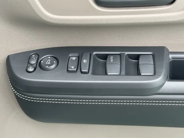N-BOX(ホンダ)JOYターボ届出済未使用車 14
