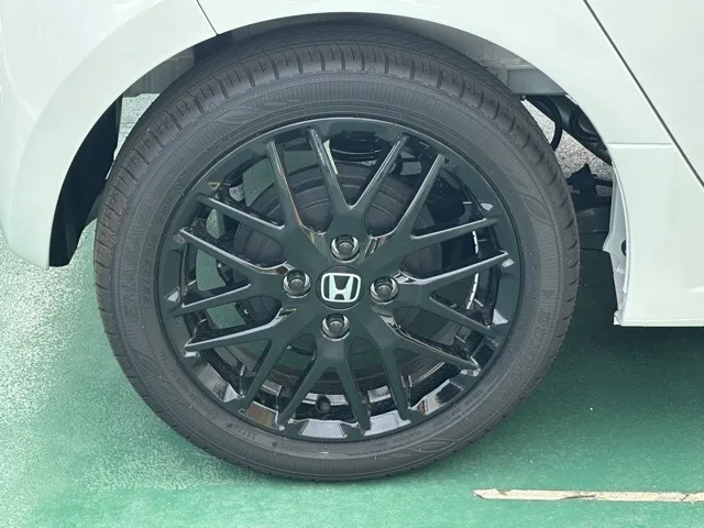 N-ONE(ホンダ)ＲＳ ６ＭＴ届出済未使用車 10