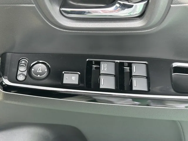 N-ONE(ホンダ)ＲＳ ６ＭＴ届出済未使用車 11