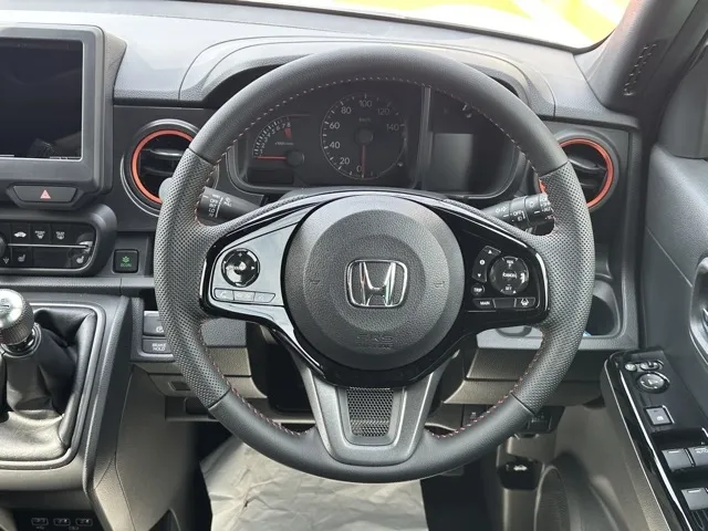 N-ONE(ホンダ)ＲＳ ６ＭＴ届出済未使用車 6