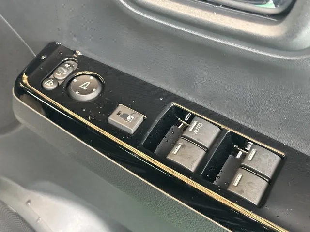 N-ONE(ホンダ)ＲＳ ６ＭＴ届出済未使用車 12