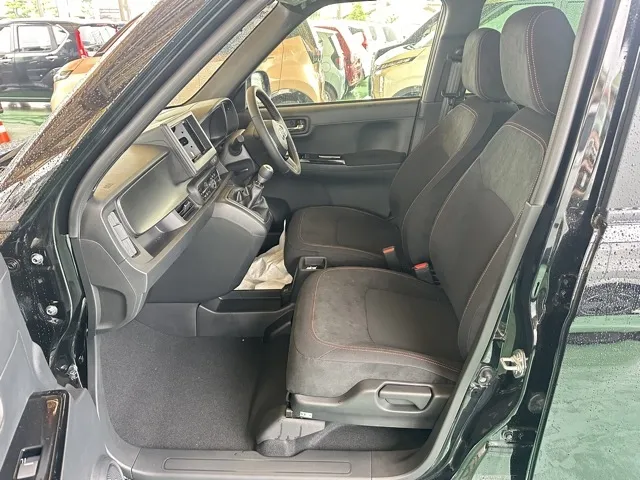 N-ONE(ホンダ)ＲＳ ６ＭＴ届出済未使用車 3