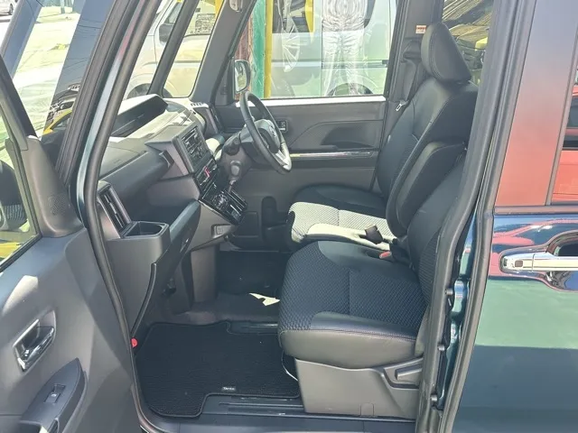 タント(ダイハツ)RS パノラマUGP中古車 3
